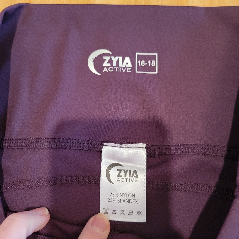 ZYIA Active Pocket Brilliant Crop Leggings 20 Inch Purple Size 16 Size 18 - Picture 4 of 7